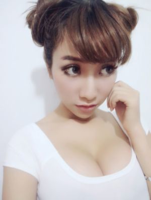 丝袜ol篠田优在线播放