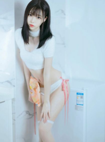 《交换:完美的邻居》在线观看