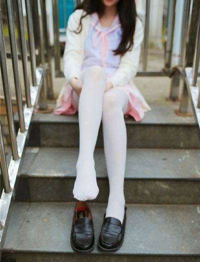 吊带袜子天使