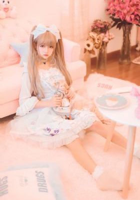 女大学生的按摩